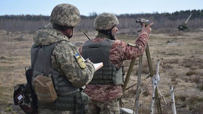 Тернопільські артилеристи осячували паски на Рівненському полігоні Тернопільські артилеристи осячували паски на Рівненському полігоні