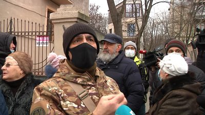 "Впаде і все, будинку кінець": в Одесі люди протестували проти будівництва 4-поверхівки "Впаде і все, будинку кінець": в Одесі люди протестували проти будівництва 4-поверхівки