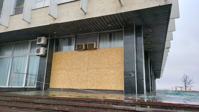 У Херсоні законсервують обласну бібліотеку У Херсоні законсервують обласну бібліотеку