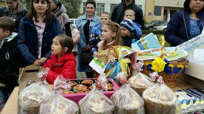 Із Закарпаття відправили військовим у зону бойових дій понад 2 тисячі пасок Із Закарпаття відправили військовим у зону бойових дій понад 2 тисячі пасок