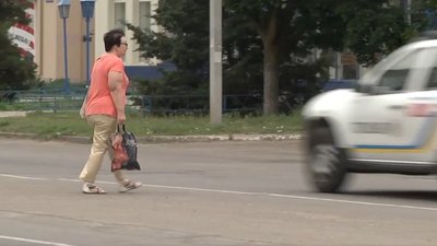 Щохвилини у невстановленому місці переходять дорогу херсонці - патрульні зафіксували порушення