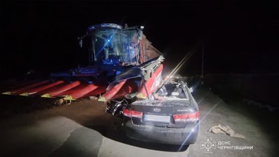 У селі Галиця на Чернігівщині сталася смертельна ДТП за участі комбайна та автомобіля