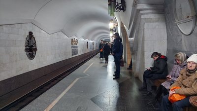 Зупинені ескалатори та вимкнені світильники: як економить електроенергію метро Харкова Зупинені ескалатори та вимкнені світильники: як економить електроенергію метро Харкова