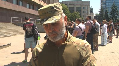 Запоріжжя долучилося до акції "200 днів брехні" на підтримку підозрюваних у вбивстві Шеремета Запоріжжя долучилося до акції "200 днів брехні" на підтримку підозрюваних у вбивстві Шеремета