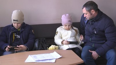 Вакансій вп'ятеро менше ніж до війни: як на Волині працевлаштовують вимушених переселенців Вакансій вп'ятеро менше ніж до війни: як на Волині працевлаштовують вимушених переселенців