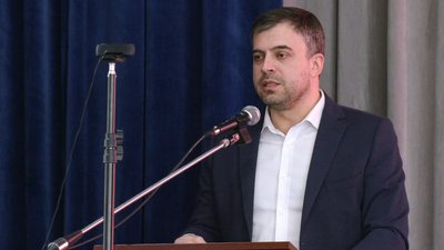 Начальник Чернігівського обласного управління освіти та науки Юрій Музика Начальник Чернігівського обласного управління освіти та науки Юрій Музика