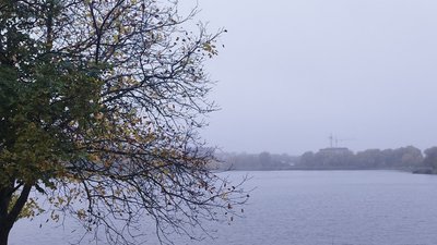 Туман над озером, жовтень 2026 року, Хмельницький