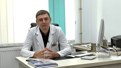 Завідувач відділення нейрохірургії Павло Бідзіля Завідувач відділення нейрохірургії Павло Бідзіля