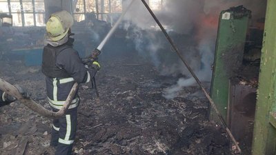 Внаслідок обстрілів РФ у Гуляйполі на Запоріжжі виникла пожежа