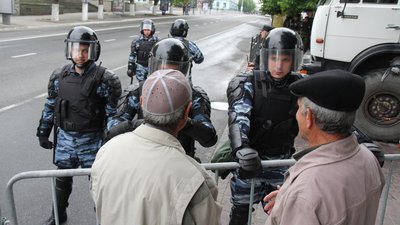 До окупованого Маріуполя прибув пітерський ОМОН — радник мера