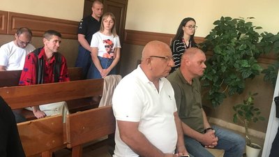 Михайло Палагнюк та Андрій Гулька, підозрювані у підпалі автівок Михайло Палагнюк та Андрій Гулька, підозрювані у підпалі автівок