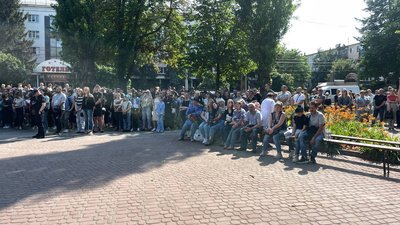 У Кременчуці вшанували пам’ять загиблих У Кременчуці вшанували пам’ять загиблих