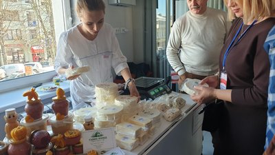 На ярмарку представлена різна продукція власного виробництва