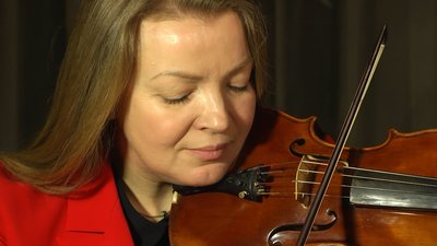 Заслужена артистка України Майя Онищук готується до виступу на концерті вдячності на підтримку ЗСУ