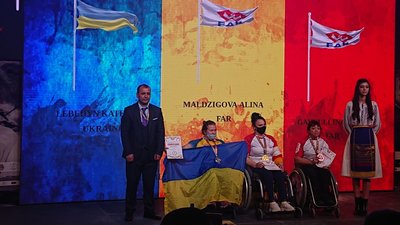 Сумчани вибороли медалі з армреслінгу на чемпіонаті світу в Бухаресті Сумчани вибороли медалі з армреслінгу на чемпіонаті світу в Бухаресті