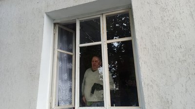 Вікно помешкання жителя Тараса