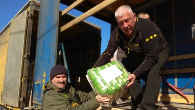 Тернопільські волонтери передають 20 тонн допомоги українським бійцям Тернопільські волонтери передають 20 тонн допомоги українським бійцям