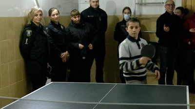 У рівненському дитячому будинку сімейного типу побували патрульні і рятувальники У рівненському дитячому будинку сімейного типу побували патрульні і рятувальники