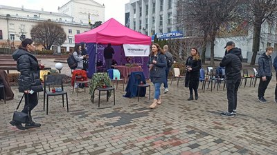 "Непораховані 1932-33". У Вінниці вшанували памʼять жертв Голодомору "Непораховані 1932-33". У Вінниці вшанували памʼять жертв Голодомору