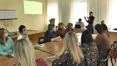 Шість мобільних бригад на Волині пройшли навчання з вакцинації від COVID-19