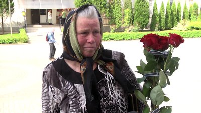 У Луцьку попрощалися із загиблим бійцем Ігорем Козачуком У Луцьку попрощалися із загиблим бійцем Ігорем Козачуком