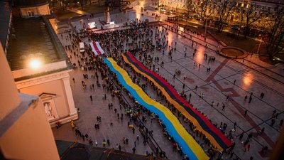 Україна, Литва, прапори України і Литви