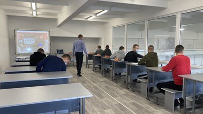 На Рівненщині відкрили новий центр для навчання автослюсарів та механіків На Рівненщині відкрили новий центр для навчання автослюсарів та механіків