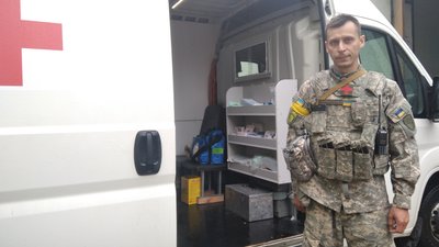 У Житомирі при станції швидкої допомоги працює перший добровольчий мобільний шпиталь