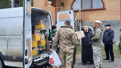"Привезли дітям свято". Волонтери доставили гуманітарну допомогу на Херсонщину