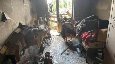 “Дому немає, Свєти немає. Завалило повністю. Я нічого не міг зробити”. Очевидці про обстріли у Херсоні “Дому немає, Свєти немає. Завалило повністю. Я нічого не міг зробити”. Очевидці про обстріли у Херсоні