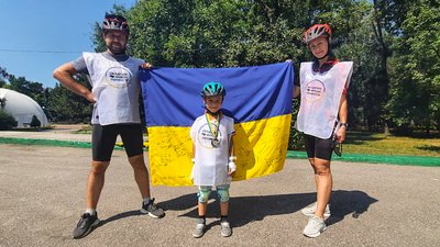У Кропивницькому відбувся благодійний велопробіг "Об’єднані заради перемоги" У Кропивницькому відбувся благодійний велопробіг "Об’єднані заради перемоги"