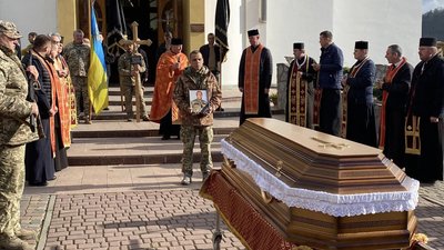 На Тернопільщині попрощалися із загиблим військовослужбовцем