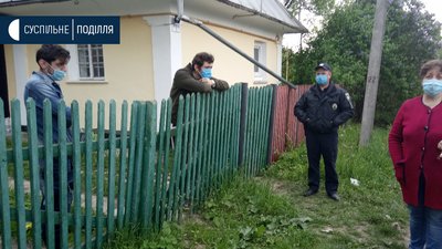 Чиновники, правоохоронці та стурбовані селяни: як франківських ромів зустріли на Хмельниччині Чиновники, правоохоронці та стурбовані селяни: як франківських ромів зустріли на Хмельниччині
