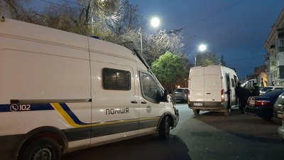 Біля міської ТВК у Харкові — посилення поліції