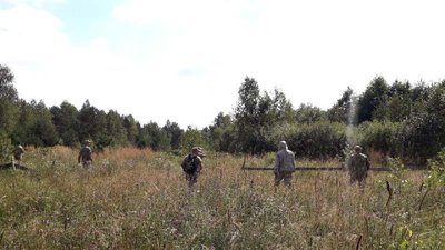 П'ять днів у лісі: на Рівненщині зниклу бабусю знайшли за три кілометри від дому П'ять днів у лісі: на Рівненщині зниклу бабусю знайшли за три кілометри від дому