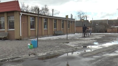 У Диканьці через збитковість закрили автостанцію У Диканьці через збитковість закрили автостанцію