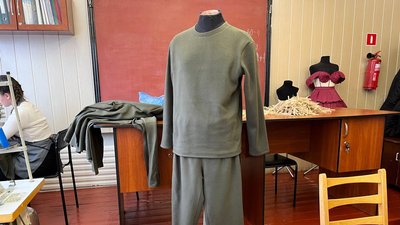 У Луцьку шиють флісові костюми для військових