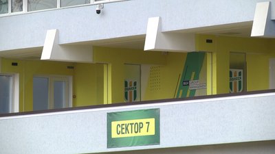 У Житомирі футбольний клуб "Полісся" припиняє співпрацю з сімома своїми гравцями У Житомирі футбольний клуб "Полісся" припиняє співпрацю з сімома своїми гравцями