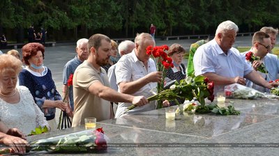 На Харківщині вшанували пам'ять жертв Другої світової війни На Харківщині вшанували пам'ять жертв Другої світової війни