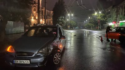 У Житомирі сталася ДТП. Госпіталізували водія У Житомирі сталася ДТП. Госпіталізували водія