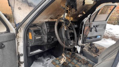 На Закарпатті протягом вихідних рятувальники гасили два автомобілі На Закарпатті протягом вихідних рятувальники гасили два автомобілі