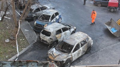 Автомобілі, обстріл, пожежа