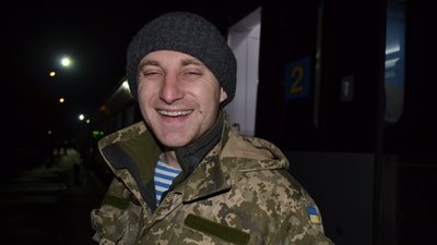 У вінницькому ліцеї вшанували пам'ять загиблих героїв України У вінницькому ліцеї вшанували пам'ять загиблих героїв України
