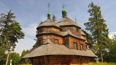 Храм в Комарно Храм в Комарно