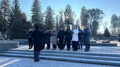 Хор "Гомін" заспівав на Личаківському кладовищі