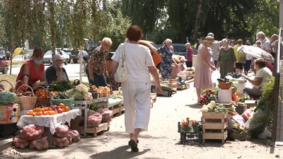Базар під вікнами: чому нарікають рівняни та чому торговці не йдуть на ринок