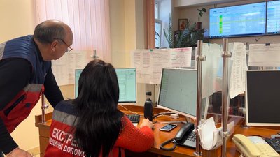 До 900 викликів за добу. Як миколаївські фельдшери "швидкої" працюють під час повномасштабного вторгнення До 900 викликів за добу. Як миколаївські фельдшери "швидкої" працюють під час повномасштабного вторгнення