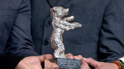 Берлінале не вручатиме нагороду через звинувачення ексдиректора у співпраці з нацистами