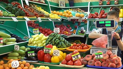 У Житомирі зросли ціни на сезонні овочі та фрукти У Житомирі зросли ціни на сезонні овочі та фрукти