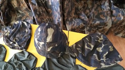 У Новоукраїнській громаді шиють для військових балаклави, дощовики, чохли на каски У Новоукраїнській громаді шиють для військових балаклави, дощовики, чохли на каски